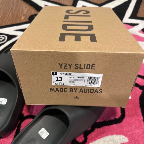 adidas Yeezy Slide \